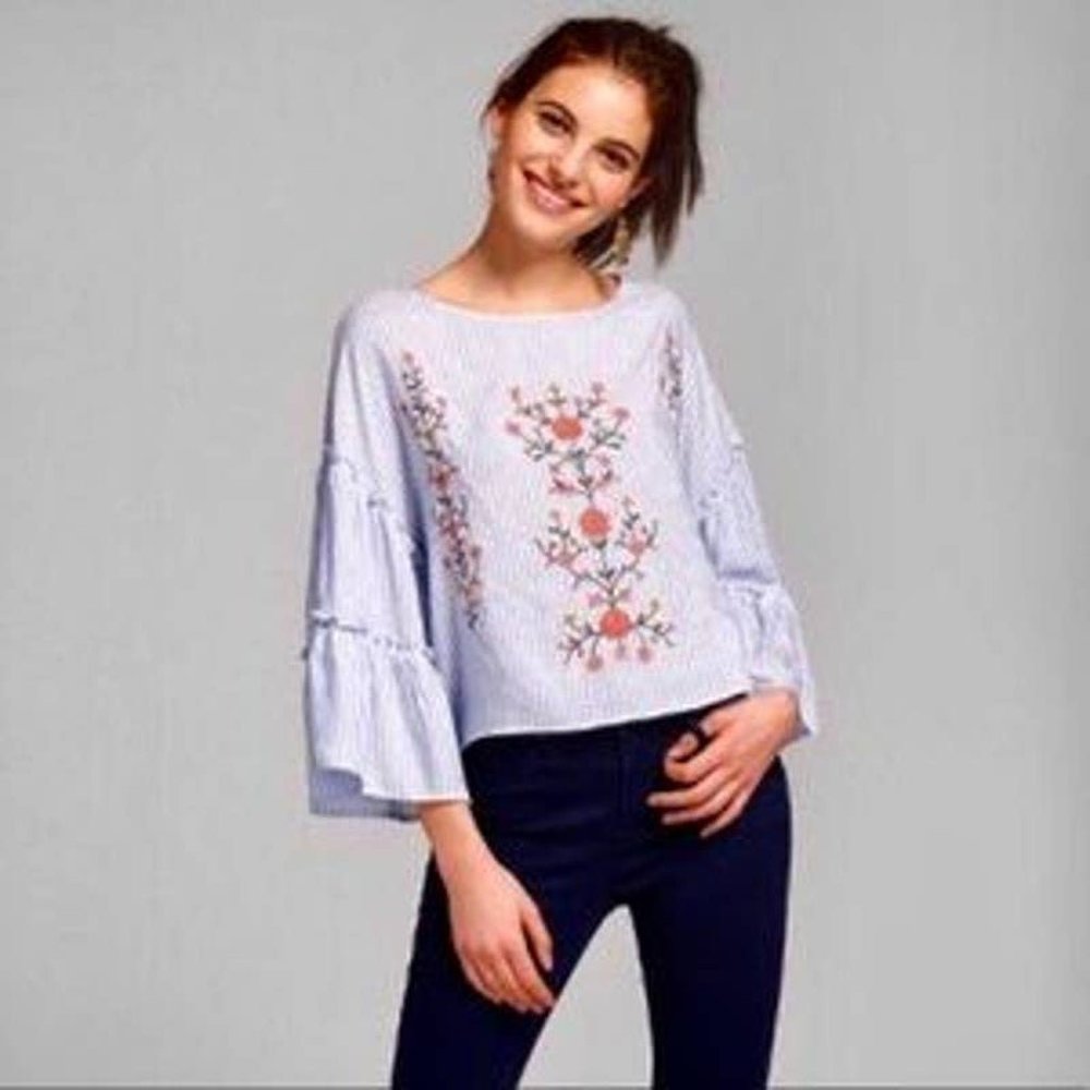 Xhiliration Women's Blue Striped Floral Bell Sleeve Embroidered Top Size Small